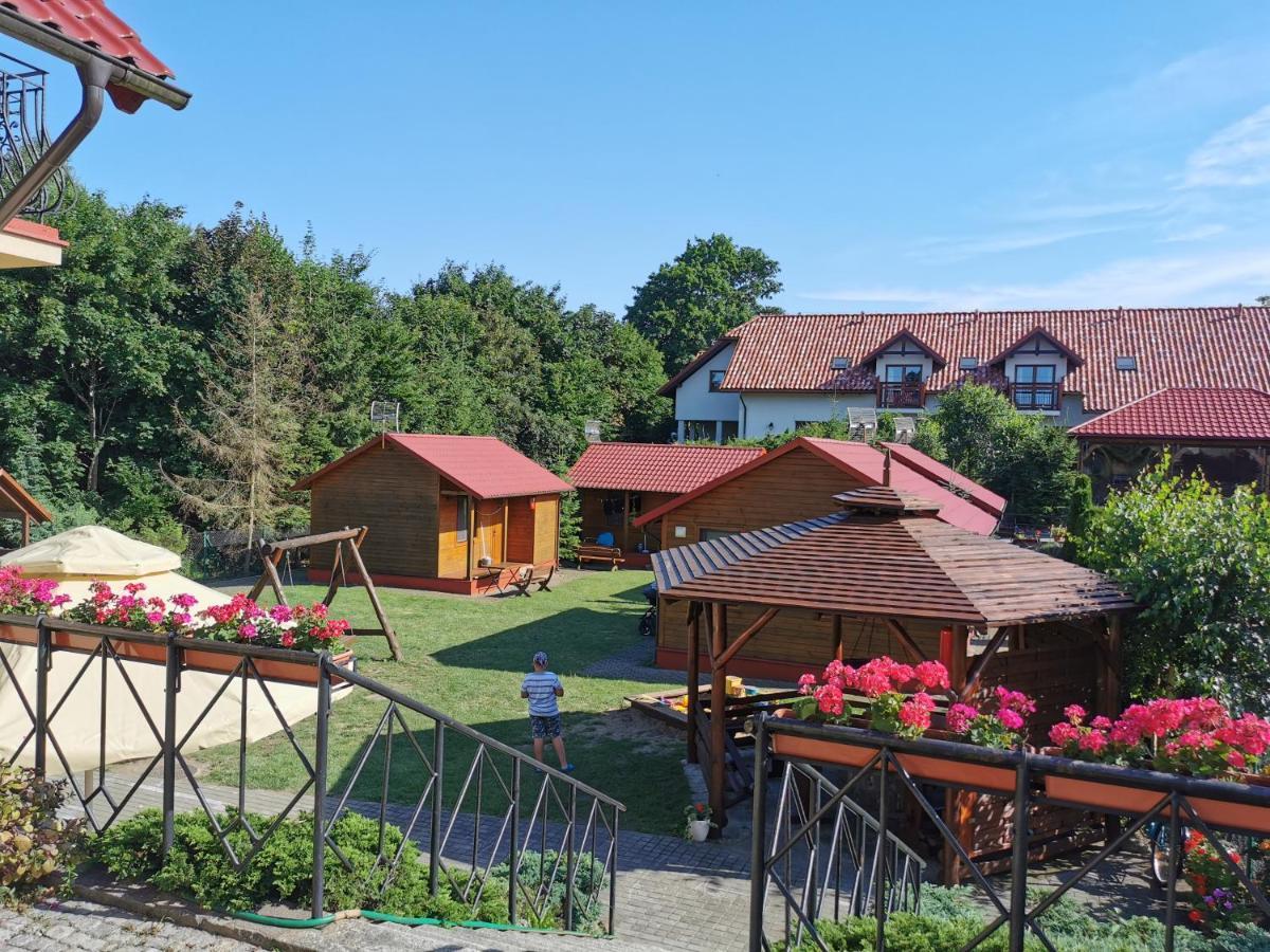 Jantar Pokoje I Domki U Reni Exterior photo