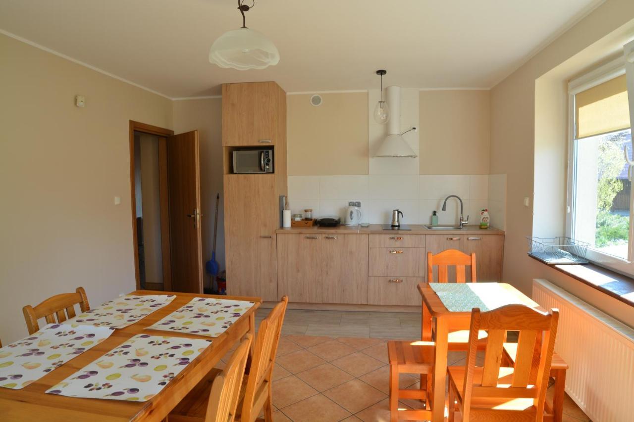 Jantar Pokoje I Domki U Reni Exterior photo
